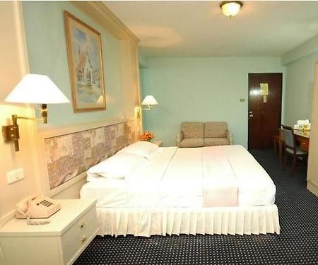 Lopburi Inn Hotel Екстер'єр фото