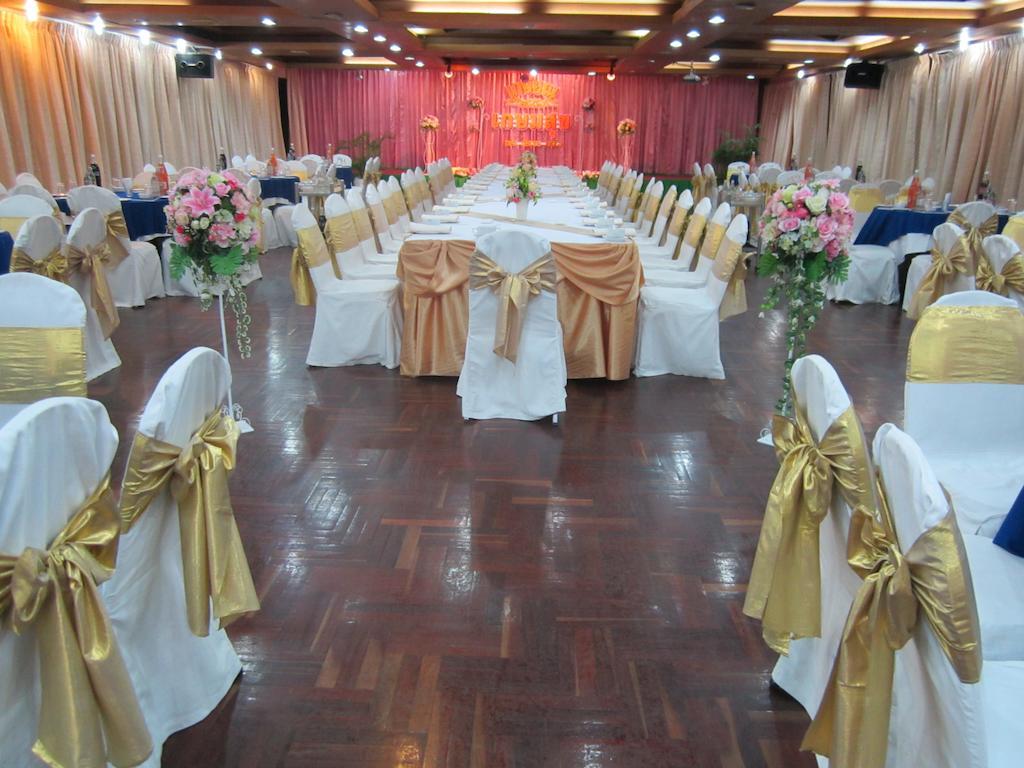 Lopburi Inn Hotel Екстер'єр фото