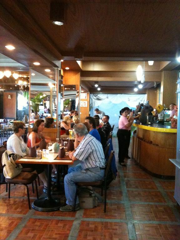 Lopburi Inn Hotel Екстер'єр фото