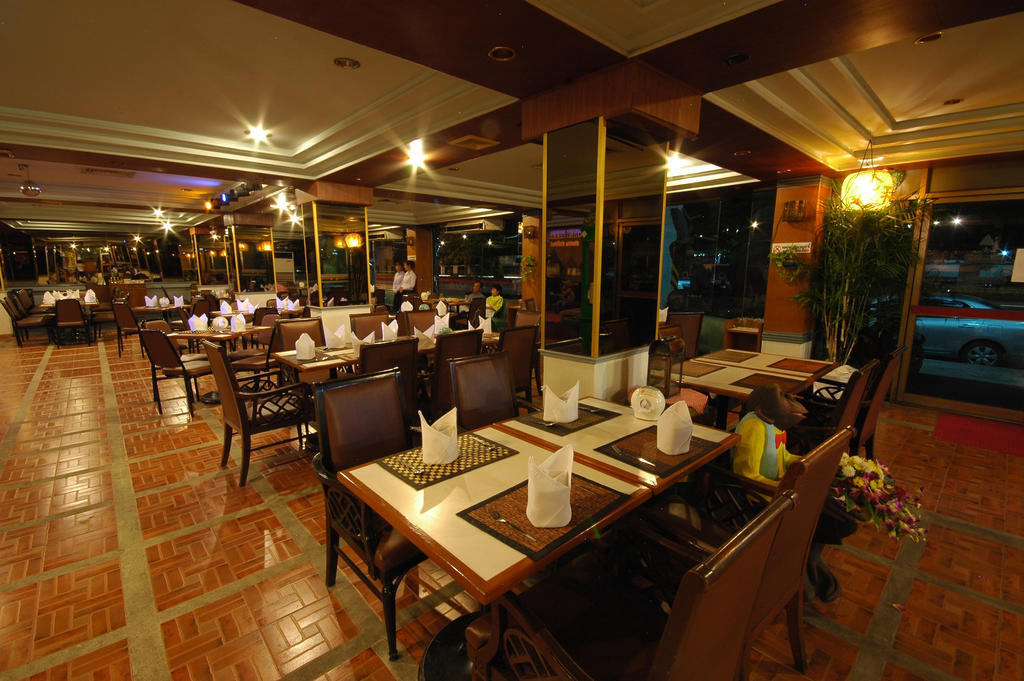 Lopburi Inn Hotel Екстер'єр фото