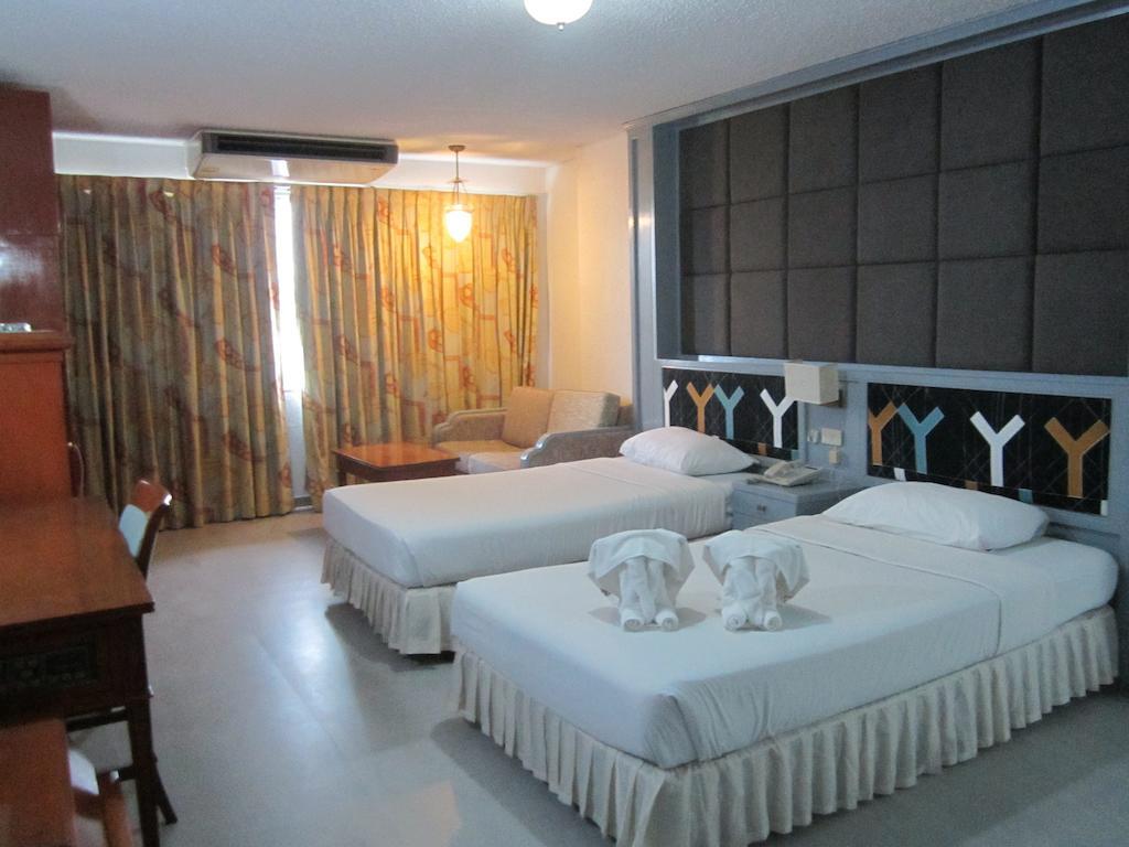 Lopburi Inn Hotel Номер фото